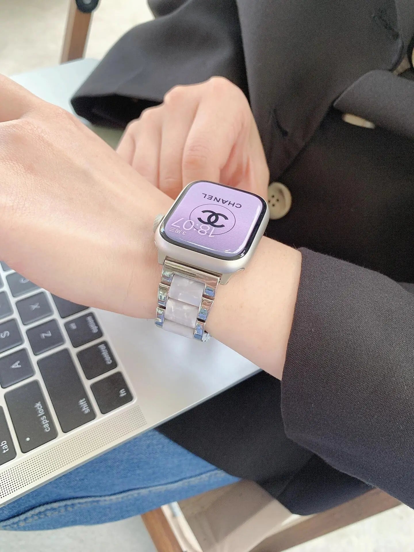 Apple Watch用レジン製バンド（女性用）
