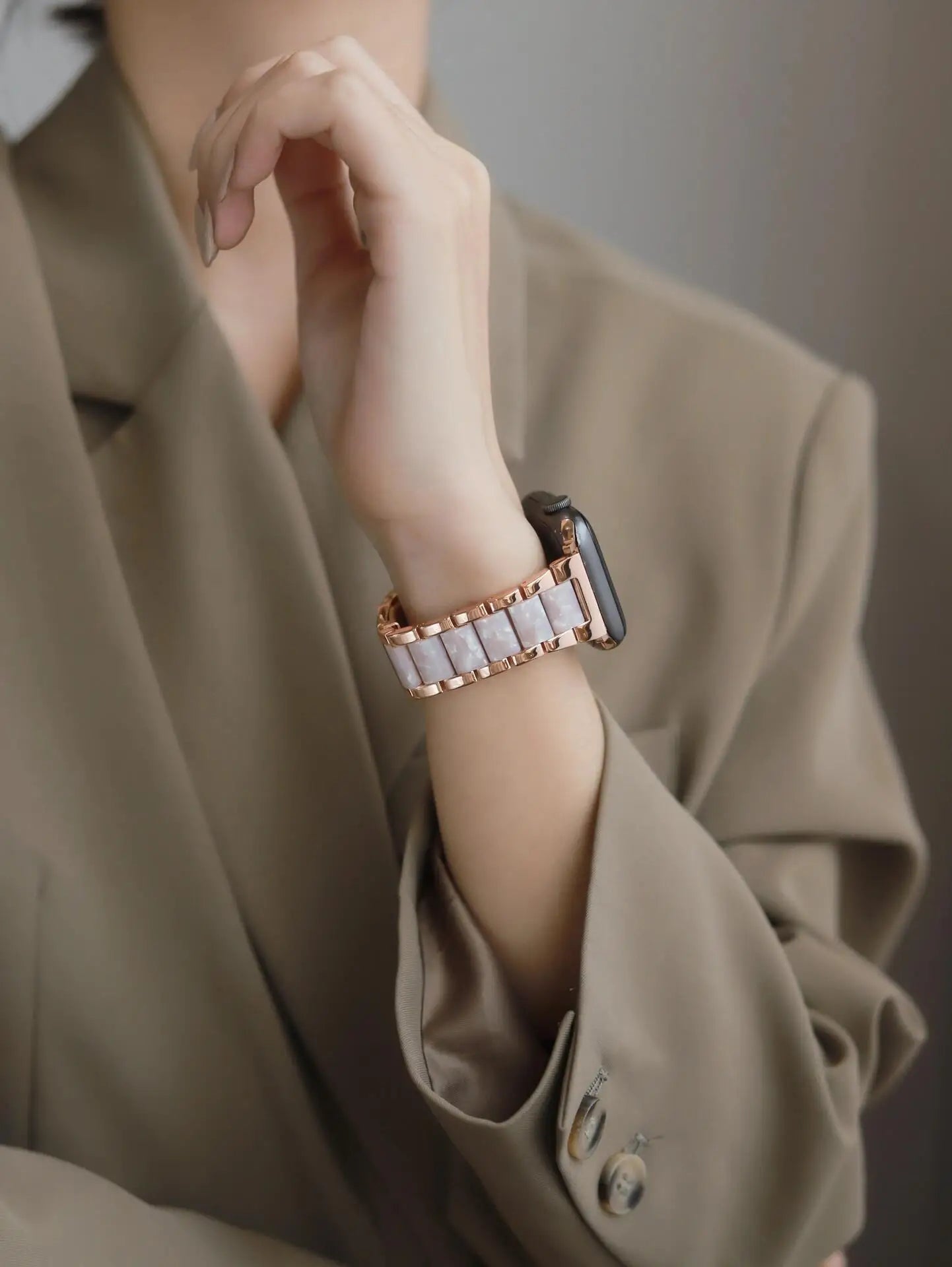 Apple Watch用レジン製バンド（女性用）